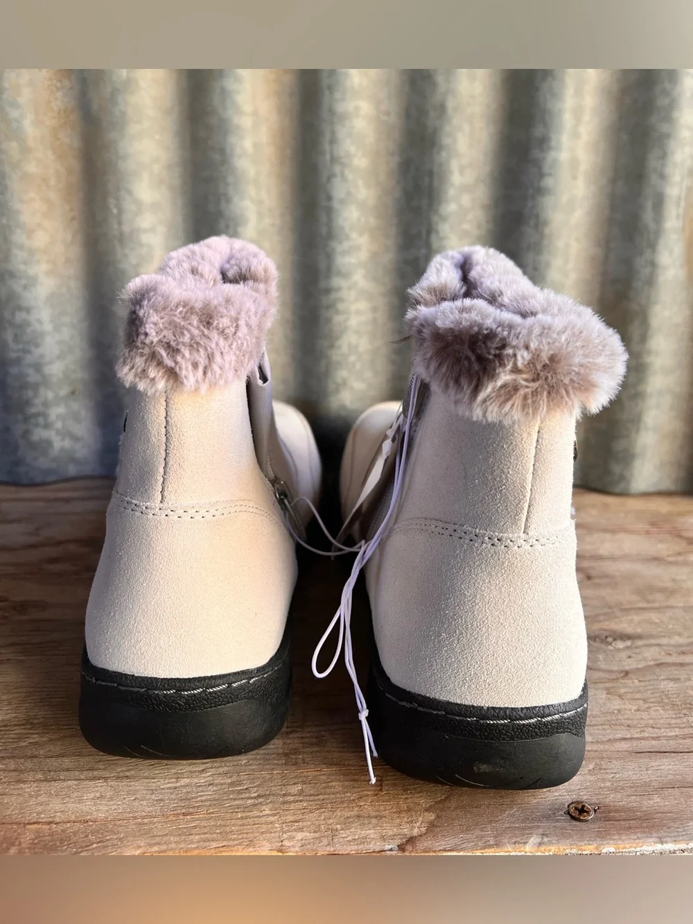 Khombu Iris women's winter ankle boots